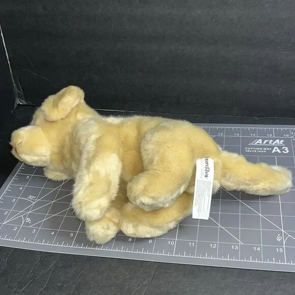 Toys R Us 2013 Golden Yellow Labrador Puppy Dog Realistic Stuffed Animal Plush - Picture 7 of 9